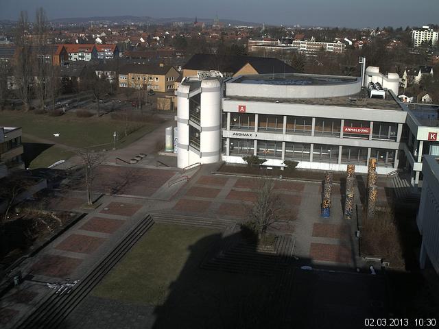 Foto der Webcam: Verwaltungsgeb&auml;ude, Innenhof mit Audimax, H&ouml;rsaal-Geb&auml;ude 1