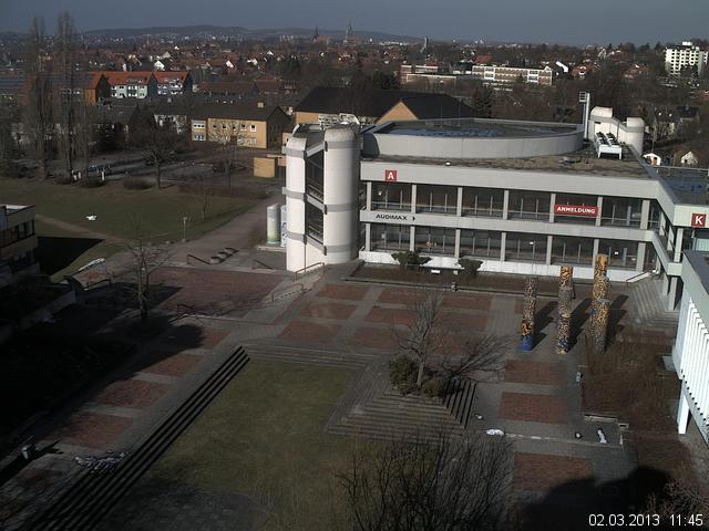 Foto der Webcam: Verwaltungsgeb&auml;ude, Innenhof mit Audimax, H&ouml;rsaal-Geb&auml;ude 1