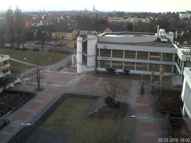 Foto der Webcam: Verwaltungsgeb&auml;ude, Innenhof mit Audimax, H&ouml;rsaal-Geb&auml;ude 1