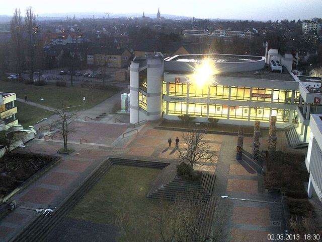 Foto der Webcam: Verwaltungsgeb&auml;ude, Innenhof mit Audimax, H&ouml;rsaal-Geb&auml;ude 1