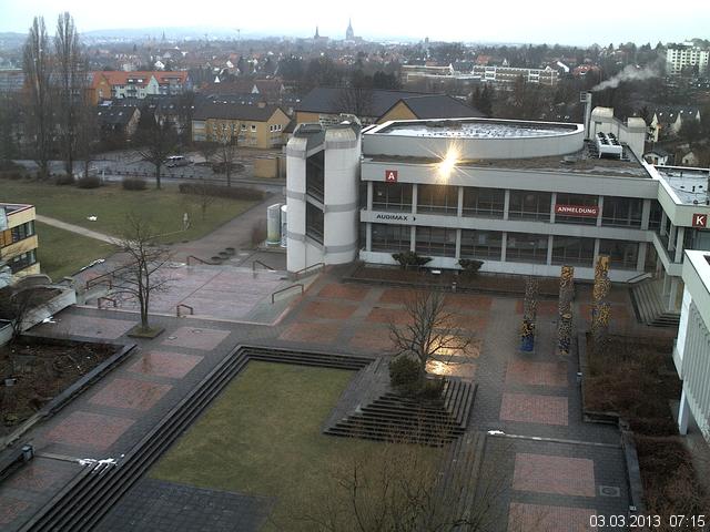 Foto der Webcam: Verwaltungsgeb&auml;ude, Innenhof mit Audimax, H&ouml;rsaal-Geb&auml;ude 1