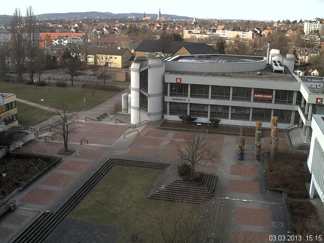 Foto der Webcam: Verwaltungsgeb&auml;ude, Innenhof mit Audimax, H&ouml;rsaal-Geb&auml;ude 1