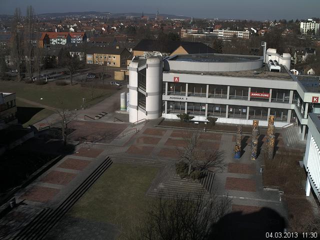 Foto der Webcam: Verwaltungsgeb&auml;ude, Innenhof mit Audimax, H&ouml;rsaal-Geb&auml;ude 1