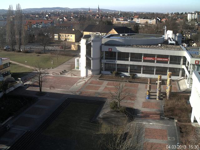 Foto der Webcam: Verwaltungsgeb&auml;ude, Innenhof mit Audimax, H&ouml;rsaal-Geb&auml;ude 1