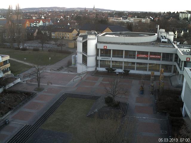 Foto der Webcam: Verwaltungsgeb&auml;ude, Innenhof mit Audimax, H&ouml;rsaal-Geb&auml;ude 1