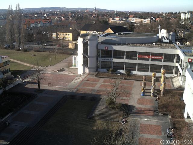 Foto der Webcam: Verwaltungsgeb&auml;ude, Innenhof mit Audimax, H&ouml;rsaal-Geb&auml;ude 1