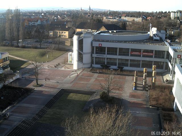 Foto der Webcam: Verwaltungsgeb&auml;ude, Innenhof mit Audimax, H&ouml;rsaal-Geb&auml;ude 1