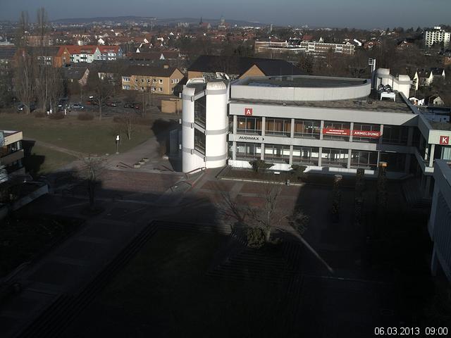 Foto der Webcam: Verwaltungsgeb&auml;ude, Innenhof mit Audimax, H&ouml;rsaal-Geb&auml;ude 1
