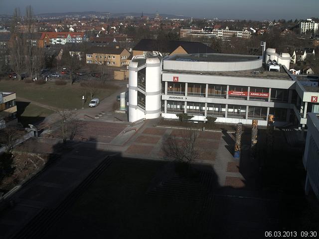 Foto der Webcam: Verwaltungsgeb&auml;ude, Innenhof mit Audimax, H&ouml;rsaal-Geb&auml;ude 1