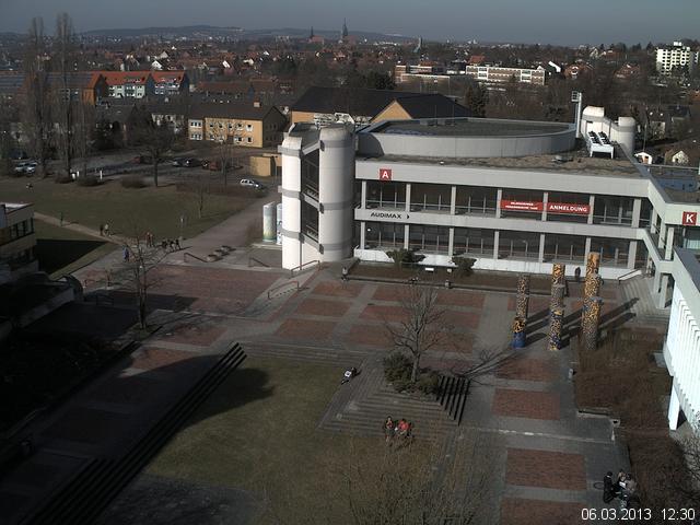 Foto der Webcam: Verwaltungsgeb&auml;ude, Innenhof mit Audimax, H&ouml;rsaal-Geb&auml;ude 1