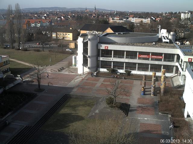 Foto der Webcam: Verwaltungsgeb&auml;ude, Innenhof mit Audimax, H&ouml;rsaal-Geb&auml;ude 1
