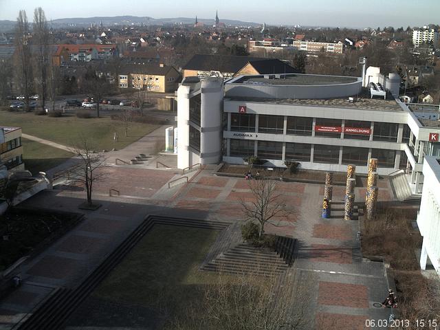 Foto der Webcam: Verwaltungsgeb&auml;ude, Innenhof mit Audimax, H&ouml;rsaal-Geb&auml;ude 1