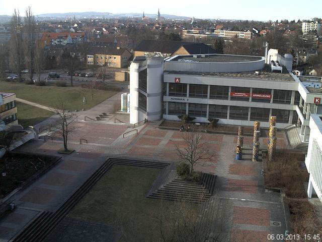 Foto der Webcam: Verwaltungsgeb&auml;ude, Innenhof mit Audimax, H&ouml;rsaal-Geb&auml;ude 1