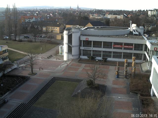 Foto der Webcam: Verwaltungsgeb&auml;ude, Innenhof mit Audimax, H&ouml;rsaal-Geb&auml;ude 1