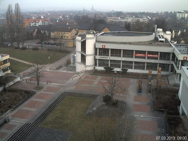 Foto der Webcam: Verwaltungsgeb&auml;ude, Innenhof mit Audimax, H&ouml;rsaal-Geb&auml;ude 1