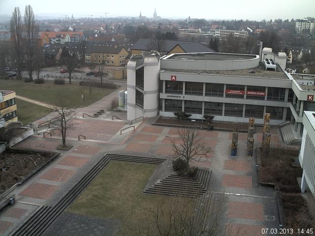 Foto der Webcam: Verwaltungsgeb&auml;ude, Innenhof mit Audimax, H&ouml;rsaal-Geb&auml;ude 1