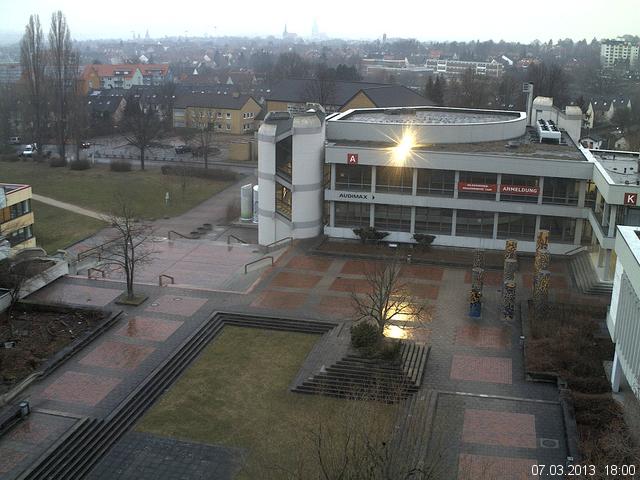 Foto der Webcam: Verwaltungsgeb&auml;ude, Innenhof mit Audimax, H&ouml;rsaal-Geb&auml;ude 1
