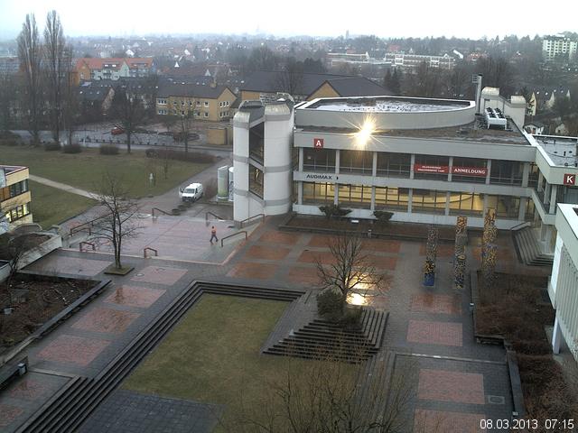 Foto der Webcam: Verwaltungsgeb&auml;ude, Innenhof mit Audimax, H&ouml;rsaal-Geb&auml;ude 1