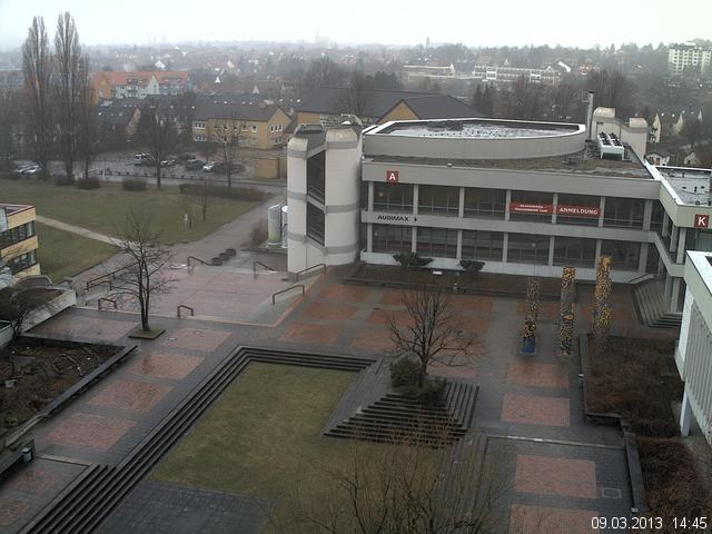 Foto der Webcam: Verwaltungsgeb&auml;ude, Innenhof mit Audimax, H&ouml;rsaal-Geb&auml;ude 1