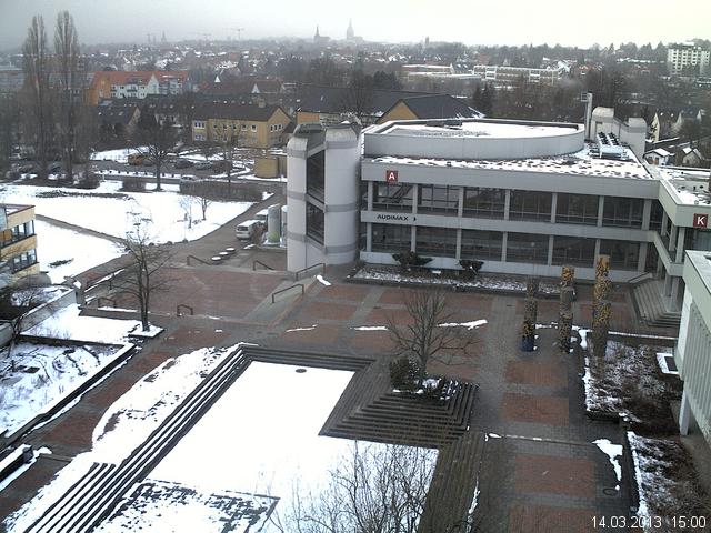 Foto der Webcam: Verwaltungsgeb&auml;ude, Innenhof mit Audimax, H&ouml;rsaal-Geb&auml;ude 1