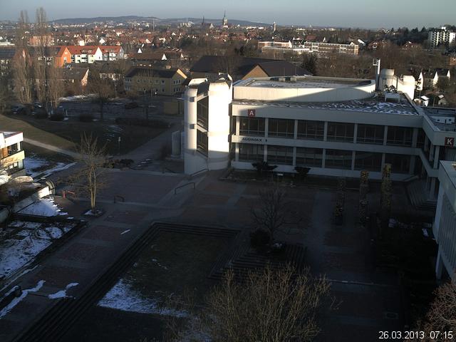 Foto der Webcam: Verwaltungsgeb&auml;ude, Innenhof mit Audimax, H&ouml;rsaal-Geb&auml;ude 1