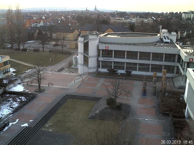 Foto der Webcam: Verwaltungsgeb&auml;ude, Innenhof mit Audimax, H&ouml;rsaal-Geb&auml;ude 1