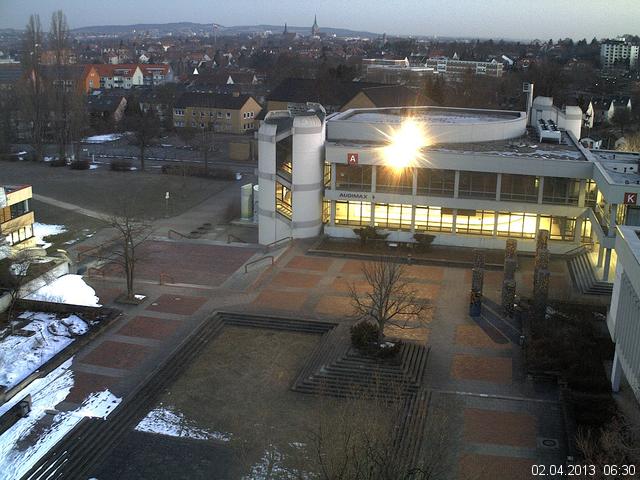 Foto der Webcam: Verwaltungsgeb&auml;ude, Innenhof mit Audimax, H&ouml;rsaal-Geb&auml;ude 1