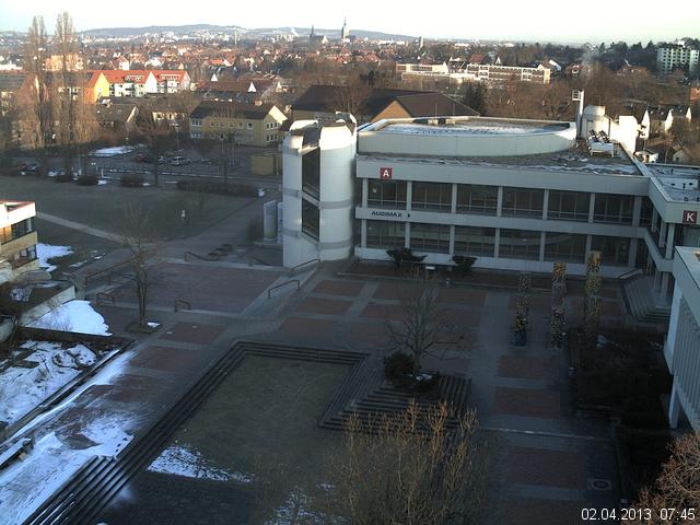 Foto der Webcam: Verwaltungsgeb&auml;ude, Innenhof mit Audimax, H&ouml;rsaal-Geb&auml;ude 1