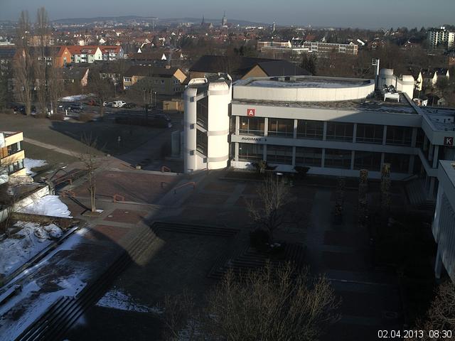 Foto der Webcam: Verwaltungsgeb&auml;ude, Innenhof mit Audimax, H&ouml;rsaal-Geb&auml;ude 1