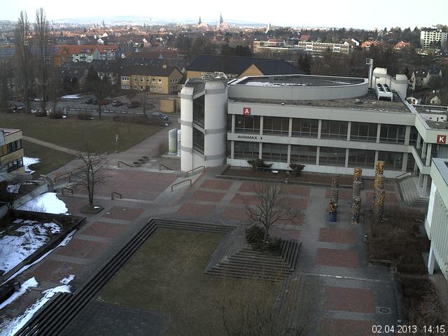 Foto der Webcam: Verwaltungsgeb&auml;ude, Innenhof mit Audimax, H&ouml;rsaal-Geb&auml;ude 1