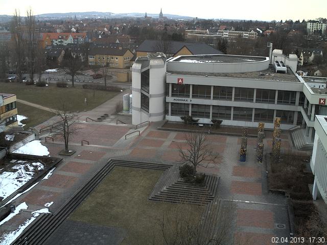 Foto der Webcam: Verwaltungsgeb&auml;ude, Innenhof mit Audimax, H&ouml;rsaal-Geb&auml;ude 1