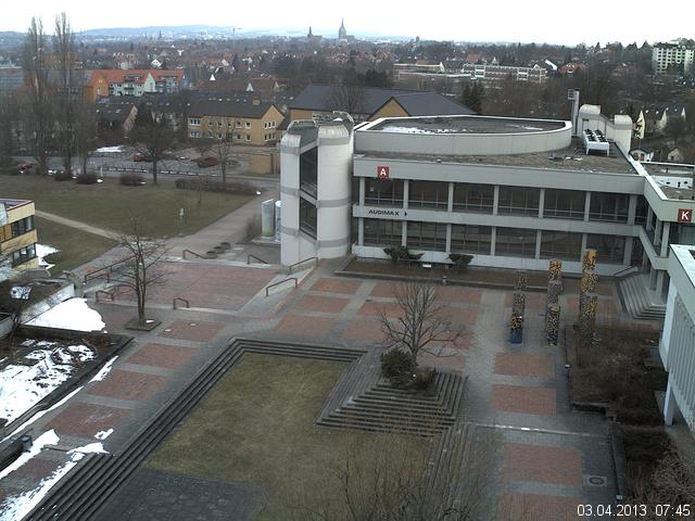 Foto der Webcam: Verwaltungsgeb&auml;ude, Innenhof mit Audimax, H&ouml;rsaal-Geb&auml;ude 1