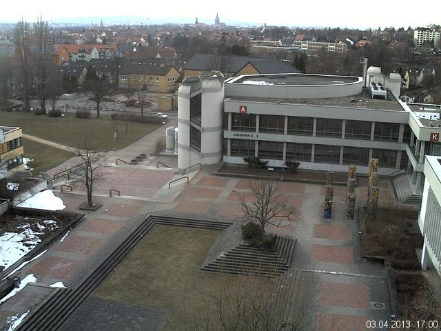 Foto der Webcam: Verwaltungsgeb&auml;ude, Innenhof mit Audimax, H&ouml;rsaal-Geb&auml;ude 1