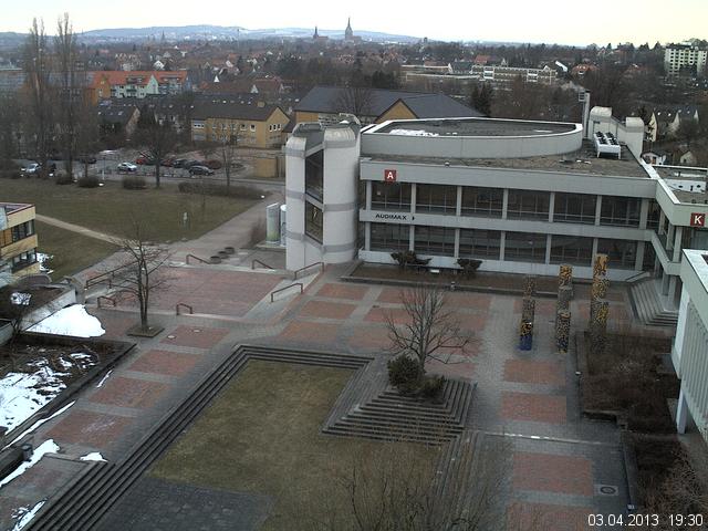 Foto der Webcam: Verwaltungsgeb&auml;ude, Innenhof mit Audimax, H&ouml;rsaal-Geb&auml;ude 1
