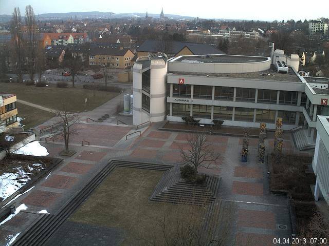 Foto der Webcam: Verwaltungsgeb&auml;ude, Innenhof mit Audimax, H&ouml;rsaal-Geb&auml;ude 1