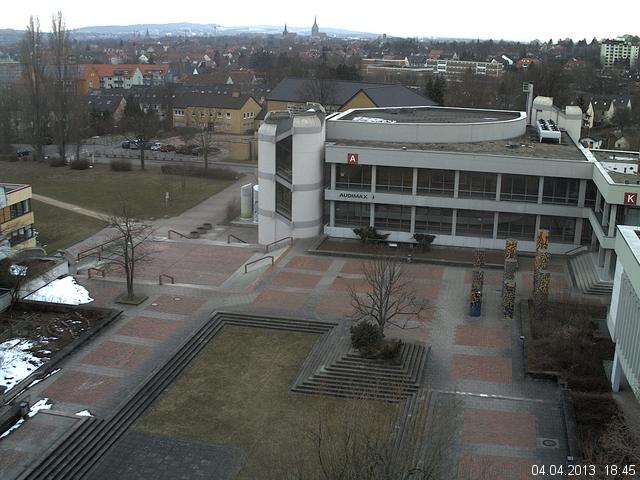 Foto der Webcam: Verwaltungsgeb&auml;ude, Innenhof mit Audimax, H&ouml;rsaal-Geb&auml;ude 1