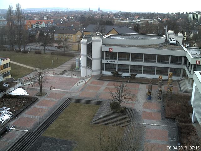 Foto der Webcam: Verwaltungsgeb&auml;ude, Innenhof mit Audimax, H&ouml;rsaal-Geb&auml;ude 1