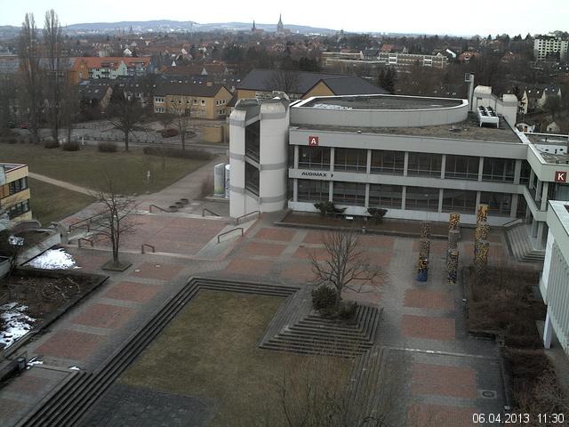 Foto der Webcam: Verwaltungsgeb&auml;ude, Innenhof mit Audimax, H&ouml;rsaal-Geb&auml;ude 1
