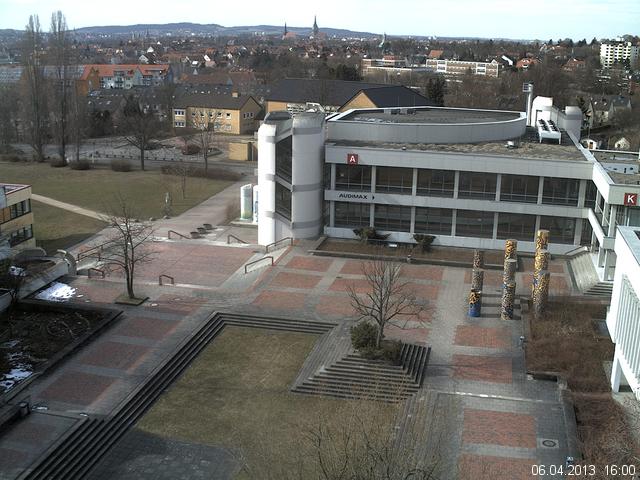 Foto der Webcam: Verwaltungsgeb&auml;ude, Innenhof mit Audimax, H&ouml;rsaal-Geb&auml;ude 1