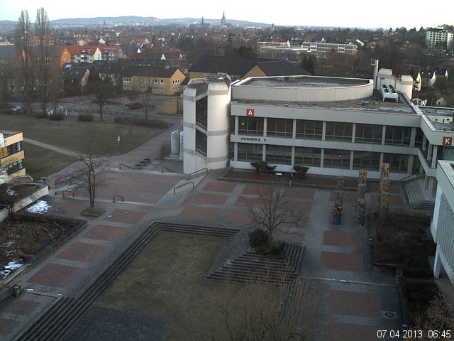 Foto der Webcam: Verwaltungsgeb&auml;ude, Innenhof mit Audimax, H&ouml;rsaal-Geb&auml;ude 1