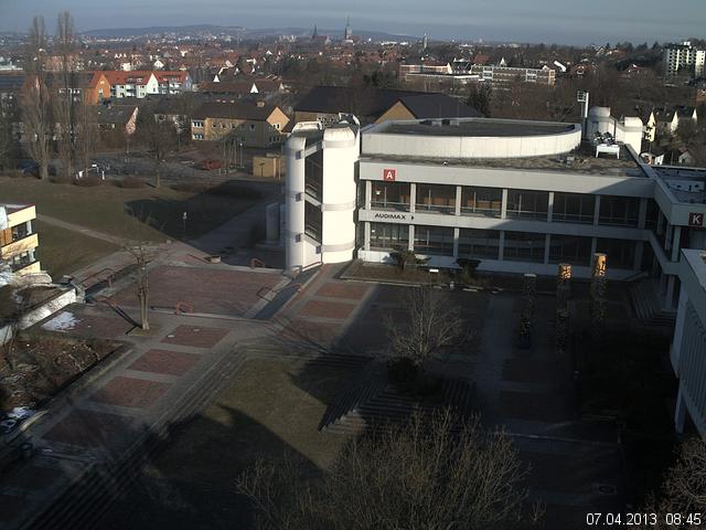 Foto der Webcam: Verwaltungsgeb&auml;ude, Innenhof mit Audimax, H&ouml;rsaal-Geb&auml;ude 1