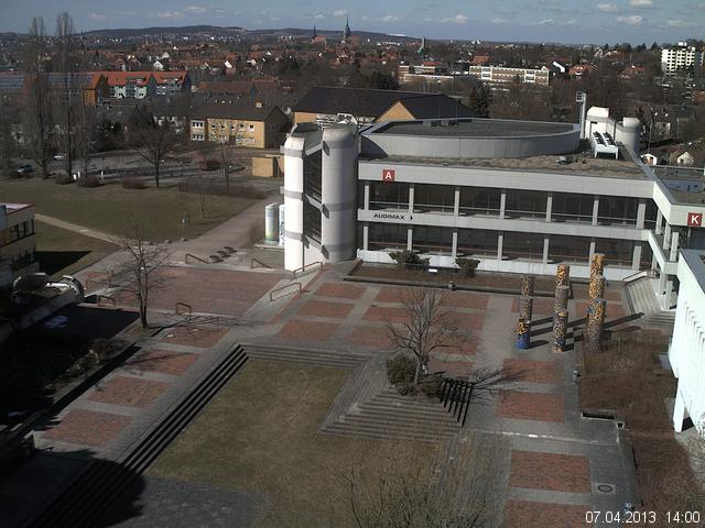 Foto der Webcam: Verwaltungsgeb&auml;ude, Innenhof mit Audimax, H&ouml;rsaal-Geb&auml;ude 1