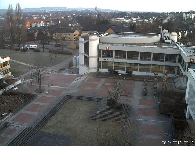 Foto der Webcam: Verwaltungsgeb&auml;ude, Innenhof mit Audimax, H&ouml;rsaal-Geb&auml;ude 1