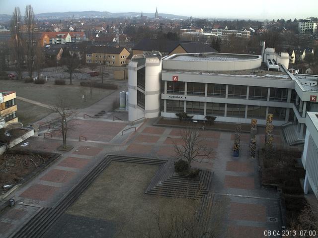 Foto der Webcam: Verwaltungsgeb&auml;ude, Innenhof mit Audimax, H&ouml;rsaal-Geb&auml;ude 1