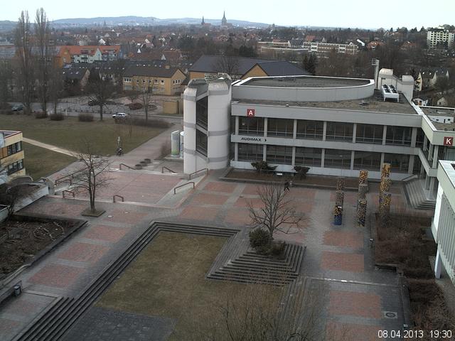 Foto der Webcam: Verwaltungsgeb&auml;ude, Innenhof mit Audimax, H&ouml;rsaal-Geb&auml;ude 1