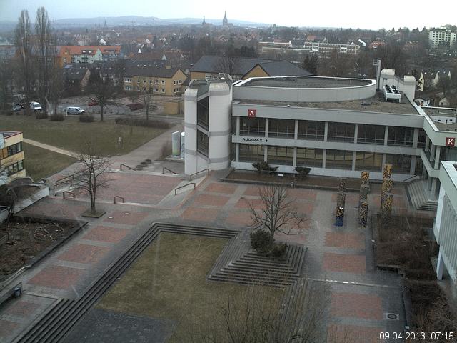 Foto der Webcam: Verwaltungsgeb&auml;ude, Innenhof mit Audimax, H&ouml;rsaal-Geb&auml;ude 1