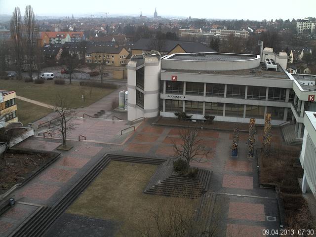 Foto der Webcam: Verwaltungsgeb&auml;ude, Innenhof mit Audimax, H&ouml;rsaal-Geb&auml;ude 1