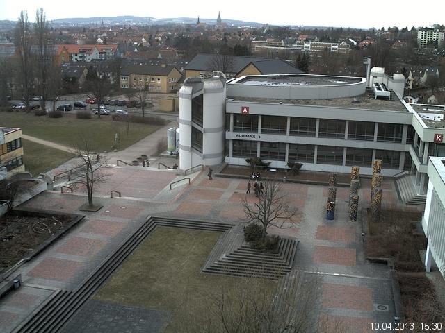 Foto der Webcam: Verwaltungsgeb&auml;ude, Innenhof mit Audimax, H&ouml;rsaal-Geb&auml;ude 1