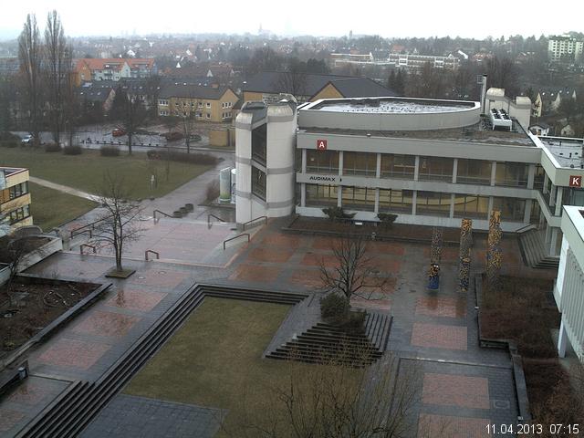 Foto der Webcam: Verwaltungsgeb&auml;ude, Innenhof mit Audimax, H&ouml;rsaal-Geb&auml;ude 1