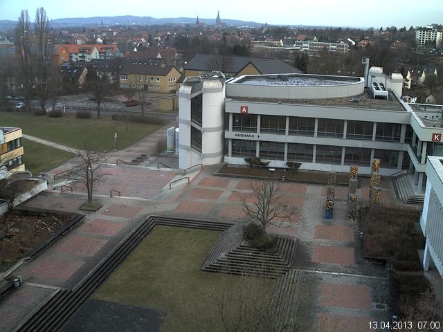Foto der Webcam: Verwaltungsgeb&auml;ude, Innenhof mit Audimax, H&ouml;rsaal-Geb&auml;ude 1